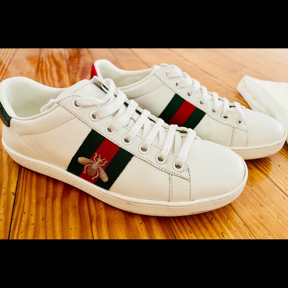 Gucci Women’s Ace sneaker with bee